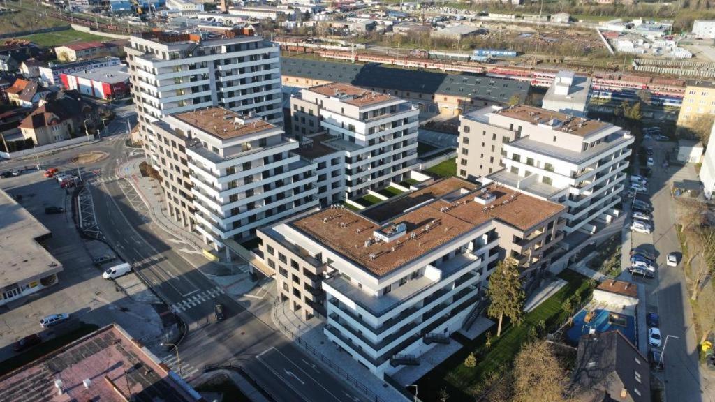 Imperial Apartment Albelli N,2 In Centre-Old Town - Private Garage Parking Košice Eksteriør billede